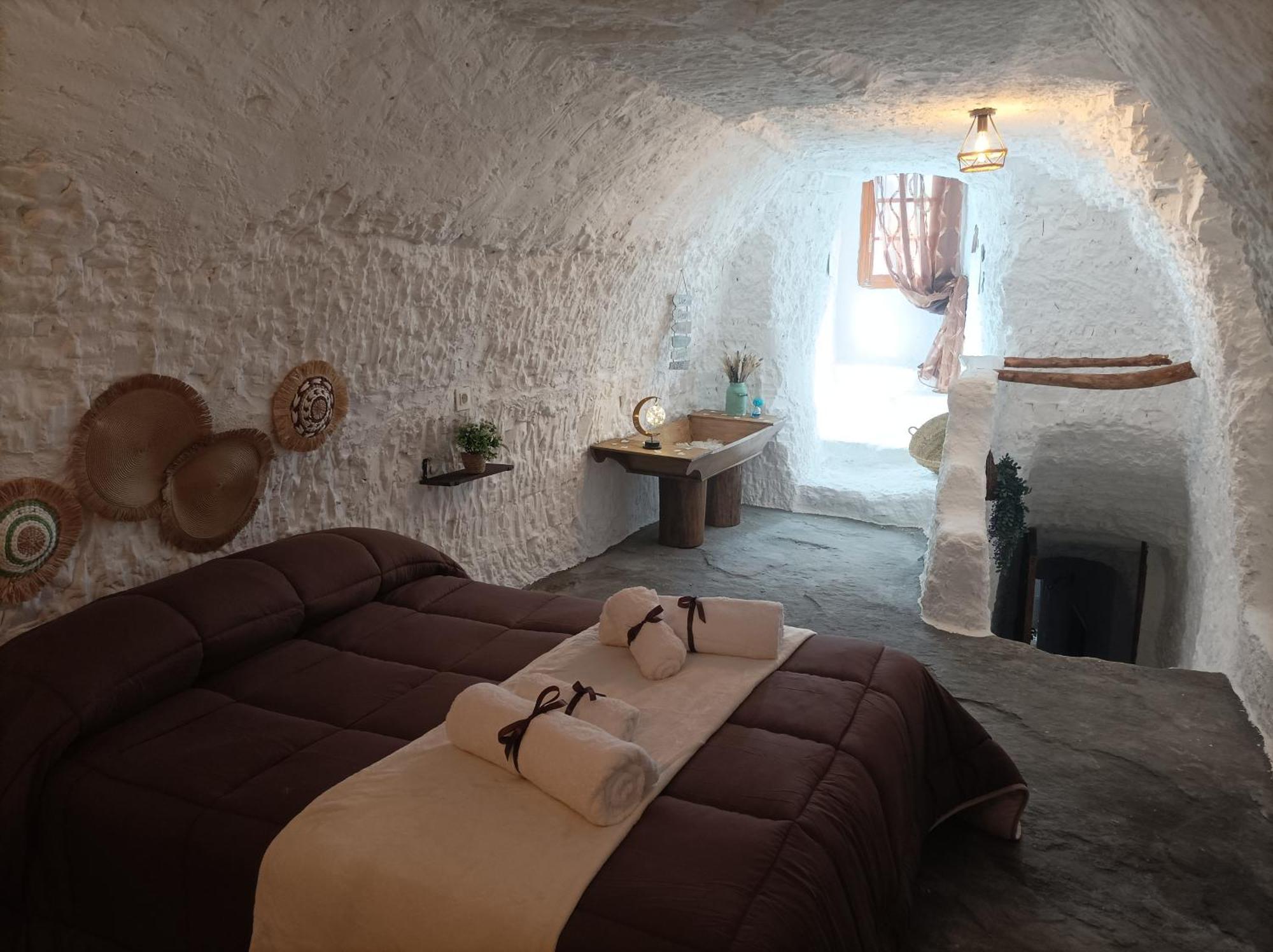 Cueva La Trapera Konuk evi Benamaurel Dış mekan fotoğraf